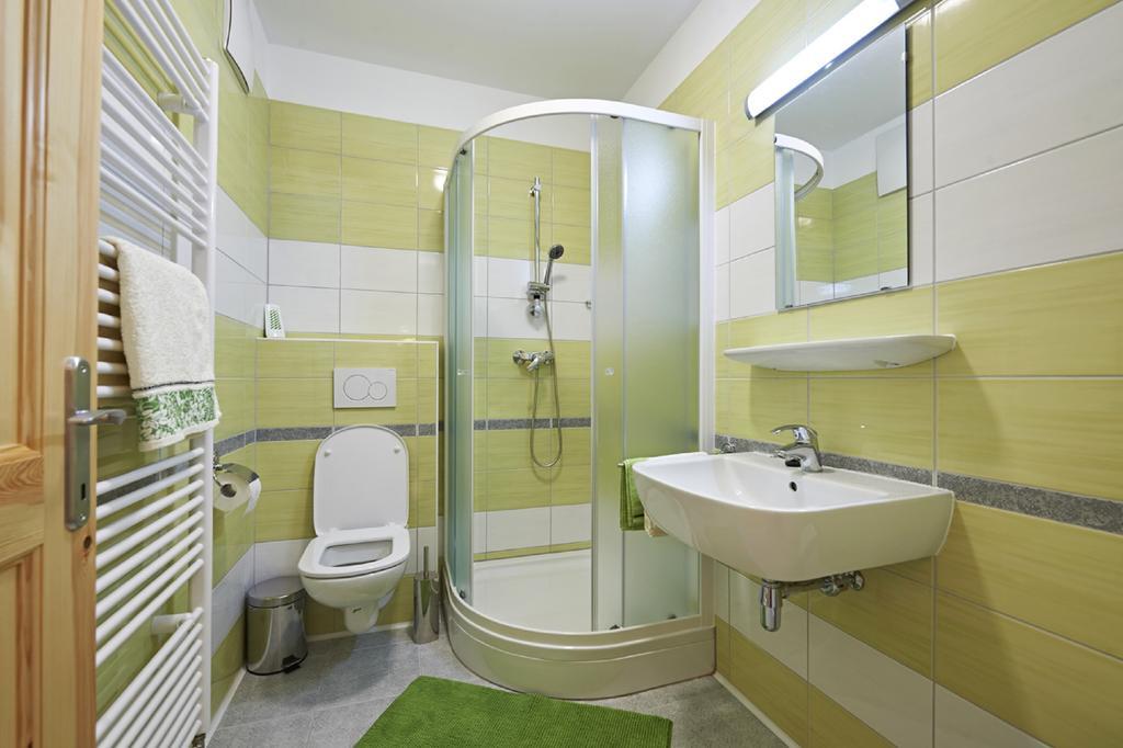 Apartments Organic Tourist Farm Gradisnik Prevalje Luaran gambar